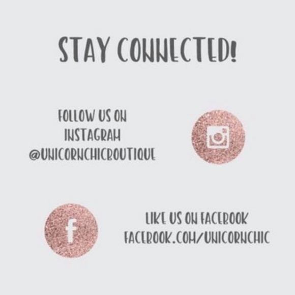 NWT Baseball Mom Heart Graphic Tee - Picture 4 of 4